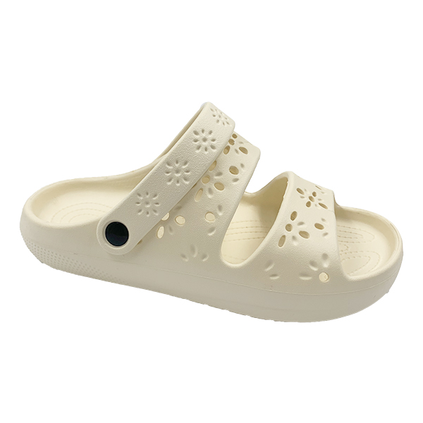 Hollow out sandals for women's summer new outdoor thick sole with a sense of stepping on feces non slip and versatile for wearing on the beach