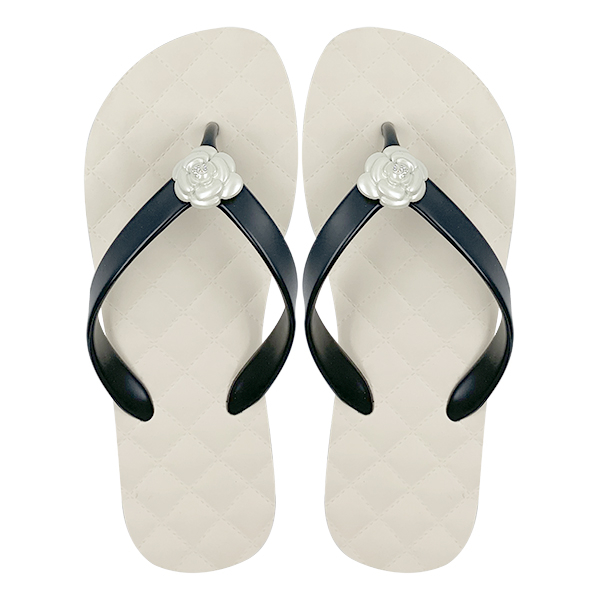 Exquisite camellia diamond grid comfortable thick bottom clip on foot beach versatile flip flops for women