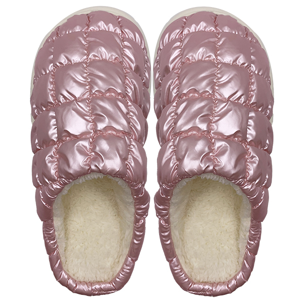 Cotton slippers with a poop like feel for both men and women suitable for indoor use in winter They are non slip warm and plush with thick soles