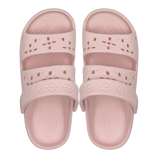 Hollow out sandals for women's summer new outdoor thick sole with a sense of stepping on feces non slip and versatile for wearing on the beach
