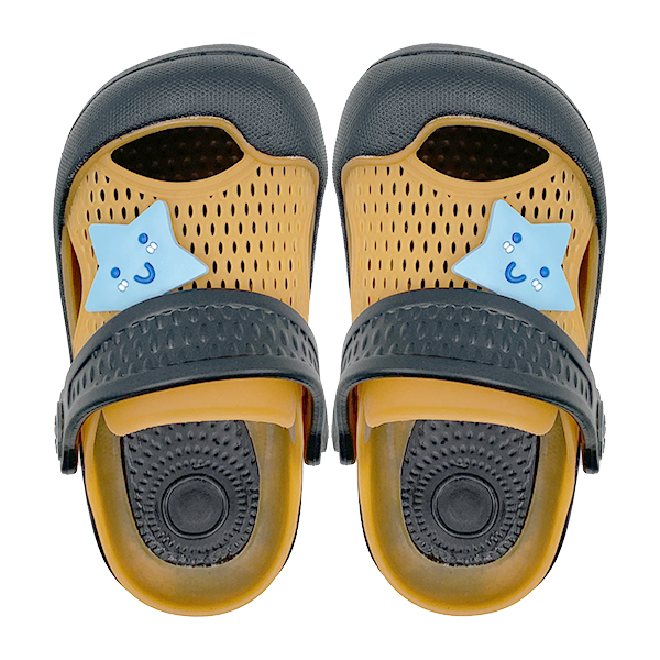 New children's hole shoes cute lightweight soft soled sandals anti slip baby beach shoes