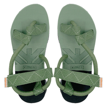 Thick soled flip flops sandals for men wearing two pairs of slippers slip resistant and fashionable new Vietnamese beach shoes for outerwear