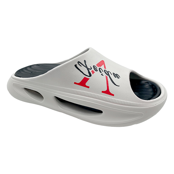 New thick soled perforated shoes for men and women suitable for outdoor wear on the beach with anti slip toe caps and height increasing sandals
