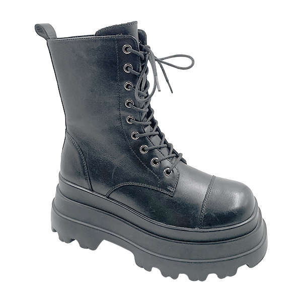 Black Martin boots women's autumn and winter new boots motorcycle thick soled boots height increasing British short boots shoes