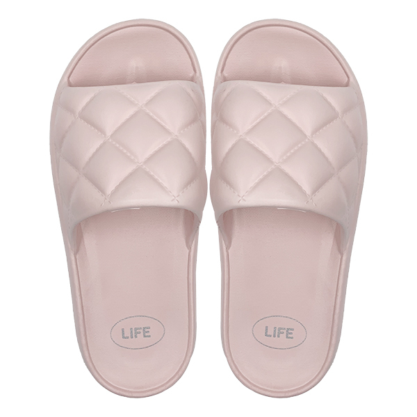 New style of fashionable pink slippers for girls with a sense of stepping on poop suitable for summer outdoor wear and home odor prevention