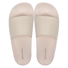 Pink one-piece slippers for women living in a household bathroom with anti slip soft sole suitable for wearing outside women's shoes slippers