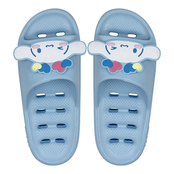 Summer new home bathroom slippers with water leakage and anti slip features for girls taking a shower Cool slippers for girls