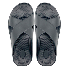 Men's simple and fashionable slippers for outdoor and indoor use anti slip wear-resistant and odorless feet cool slippers