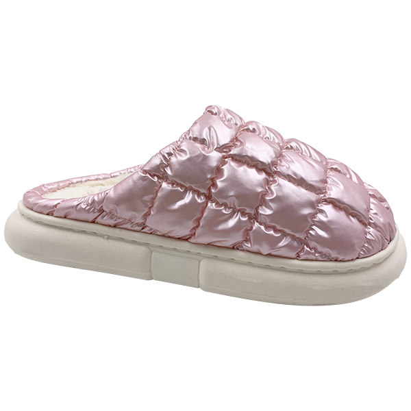 Cotton slippers with a poop like feel for both men and women suitable for indoor use in winter They are non slip warm and plush with thick soles