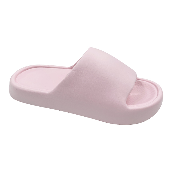 Pink sandals for women in summer with soft soles and a sense of stepping on poop. Indoor home, bathroom, bath, silent EVA odorless feet