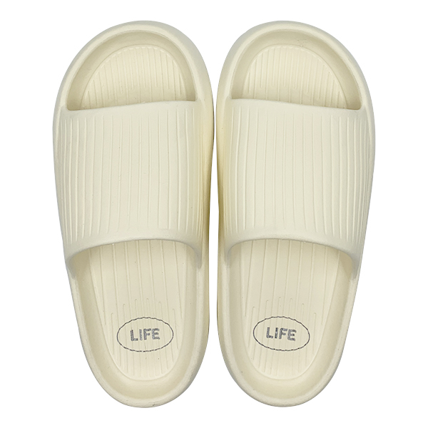 Light yellow EVA thick soled sandals for women's summer outdoor wear with a sense of stepping on poop suitable for indoor home use