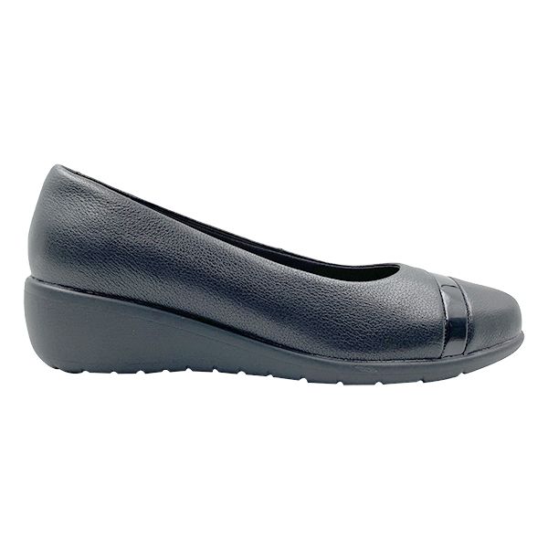 Slope heeled women's shoes 2025 new black versatile round toe single shoe with a single buckle and increased height inside