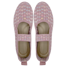 Summer hot selling fashion pink fly knit soft sole mother's shoes flat heeled women's shoes casual