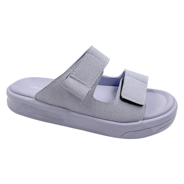 Purple women's thick soled two character sandals are casual and versatile shoes for daily wear. They are lightweight breathable and can be worn as beach sandals