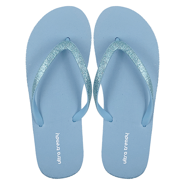 PE thick soled flip flops sandals for women's daily wear are lightweight breathable and can be worn as beach flip flops