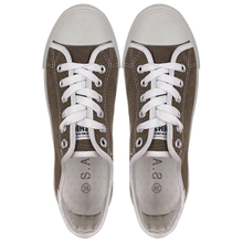 Dark brown leisurely canvas low cut anti slip breathable comfortable cloth shoes small white shoes