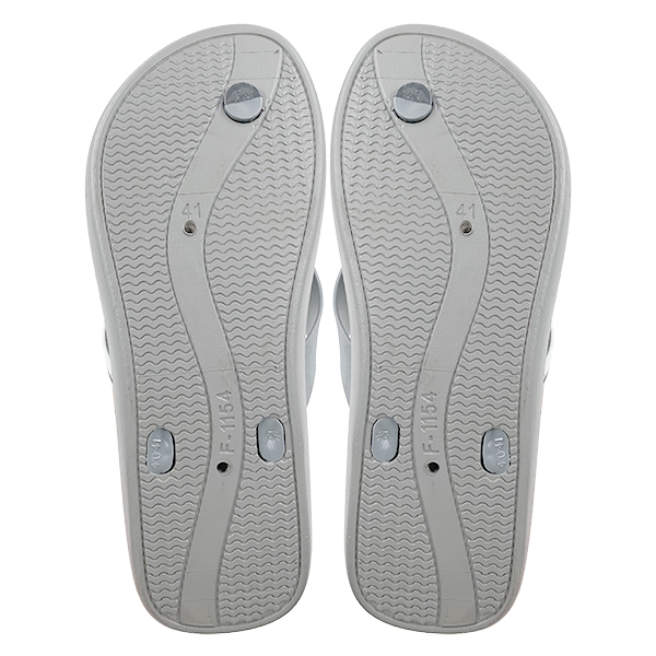 New men's flip flops with color blocking for beach wear and anti slip outdoor men's flip flops