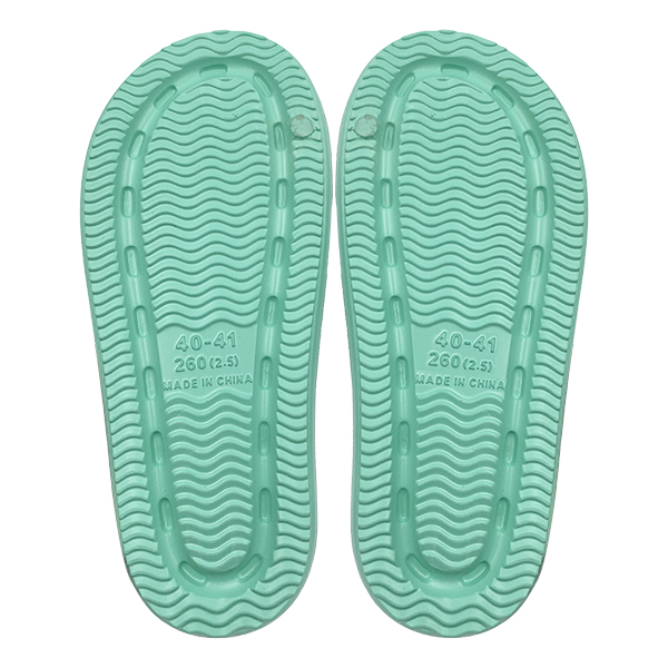 New light green stylish slippers with a sense of stepping on poop for women suitable for summer outdoor wear and home odor prevention
