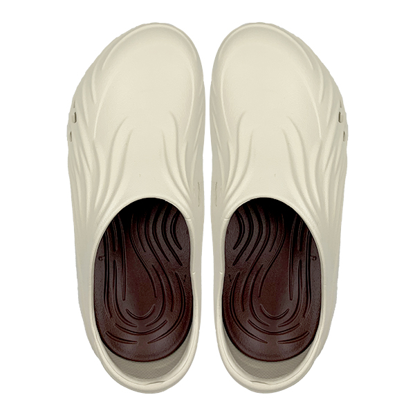 Cave shoes for men in summer slip resistant and wear-resistant with a toe cover thick soled suitable for outdoor sports coconut beach sandals
