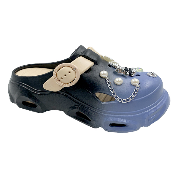 Gradient colored perforated shoes for women new summer outerwear with a sense of stepping on poop thick sole toe cover and half slippers