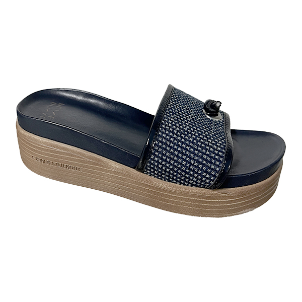 Slippers women's outdoor wear beach vacation sponge cake wood grain bottom straight drag thick bottom exposed toe cool drag