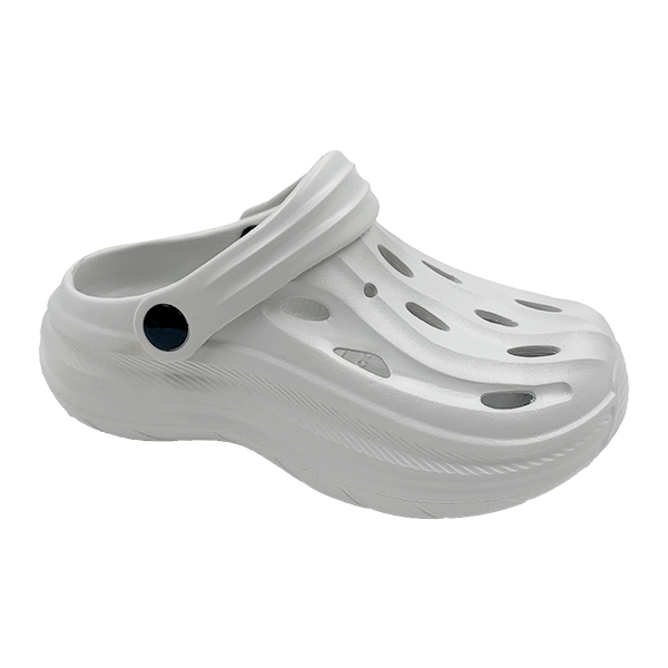 EVA hole shoes for boys and girls summer new style outdoor wear height increasing beach slippers