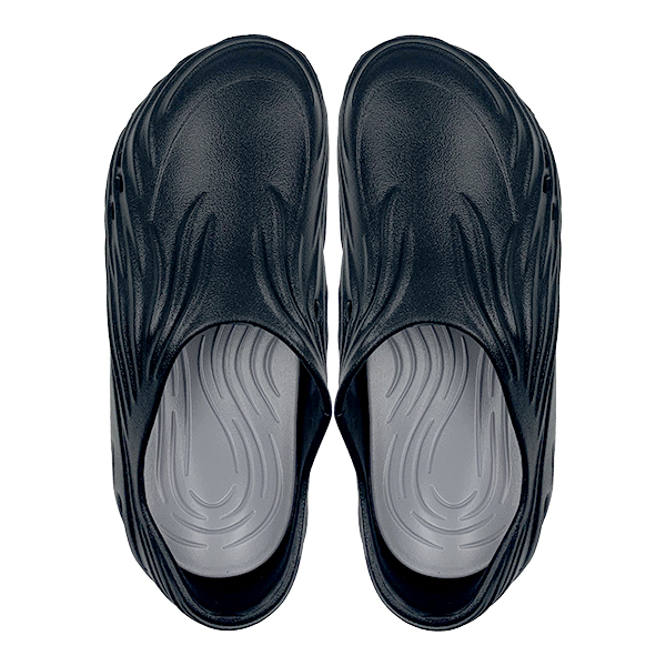 Cave shoes for men in summer slip resistant and wear-resistant with a toe cover thick soled suitable for outdoor sports coconut beach sandals